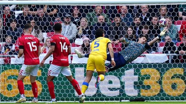 Max O'Leary in the Bristol City goal denied Leeds on a number of occasions